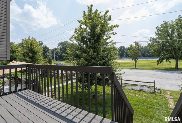 2112 35th St Apt 7, Rock Island, IL 61201