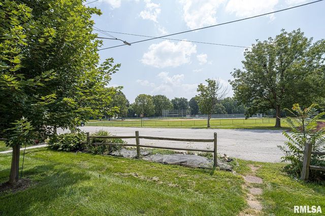 2112 35th St Apt 7, Rock Island, IL 61201