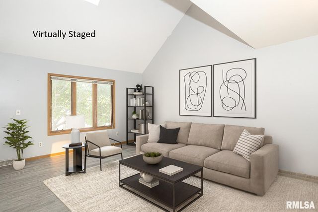 2112 35th St Apt 7, Rock Island, IL 61201