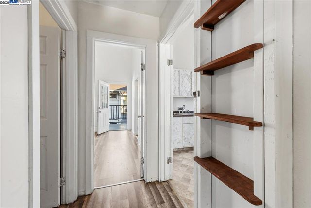 856 21St St, Oakland, CA 94607