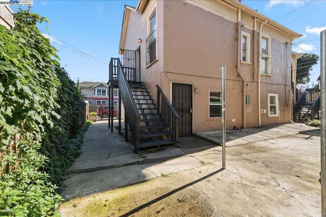 856 21St St, Oakland, CA 94607