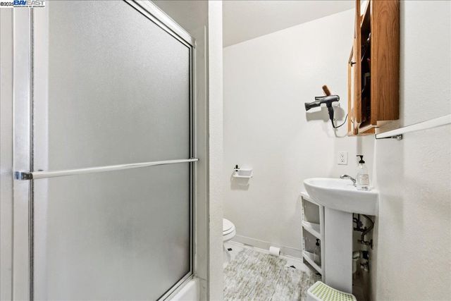 856 21St St, Oakland, CA 94607