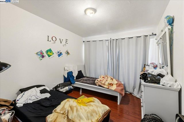 856 21St St, Oakland, CA 94607