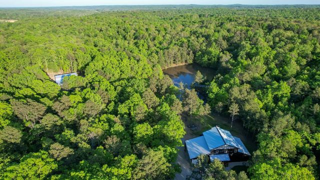 16444 Freedom Road, Willow Springs, MO 65793