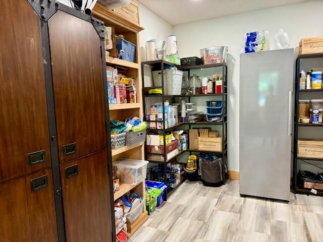 16444 Freedom Road, Willow Springs, MO 65793