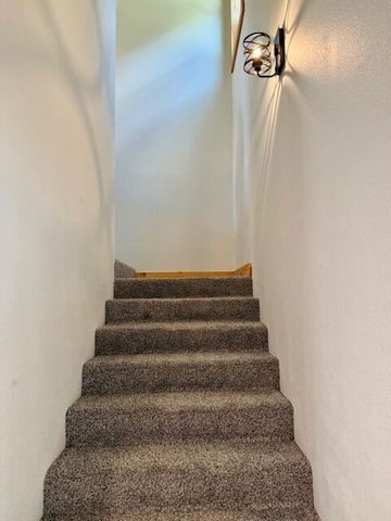 16444 Freedom Road, Willow Springs, MO 65793