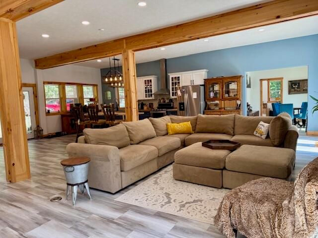 16444 Freedom Road, Willow Springs, MO 65793