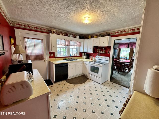 4529 Highway 127 North, Crossville, TN 38571