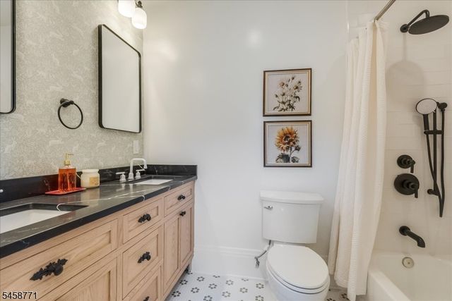 7 Hazelwood Rd, Bloomfield Twp., NJ 07003