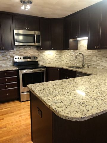 1105 Lexington Street 9, Waltham, MA 02452