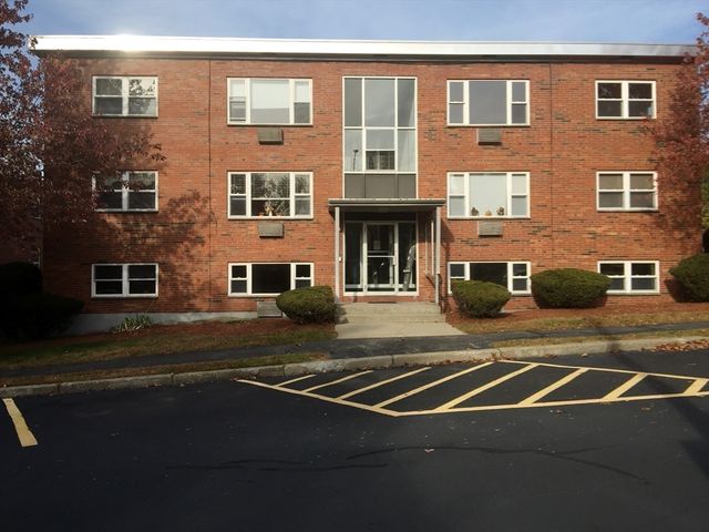 1105 Lexington Street 9, Waltham, MA 02452