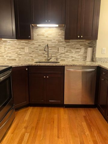 1105 Lexington Street 9, Waltham, MA 02452