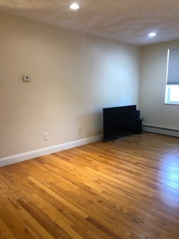 1105 Lexington Street 9, Waltham, MA 02452