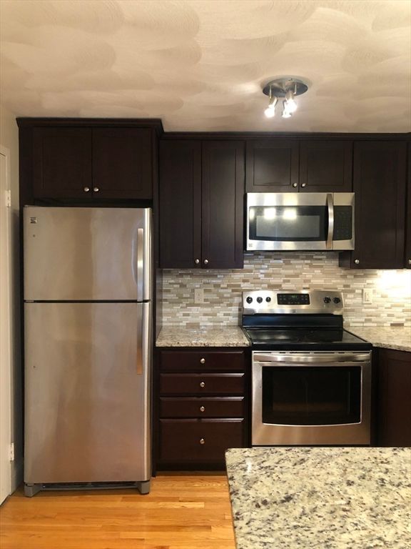 1105 Lexington Street 9, Waltham, MA 02452