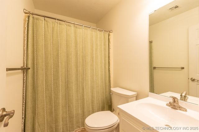 4001 S Narcissus Avenue, Broken Arrow, OK 74011