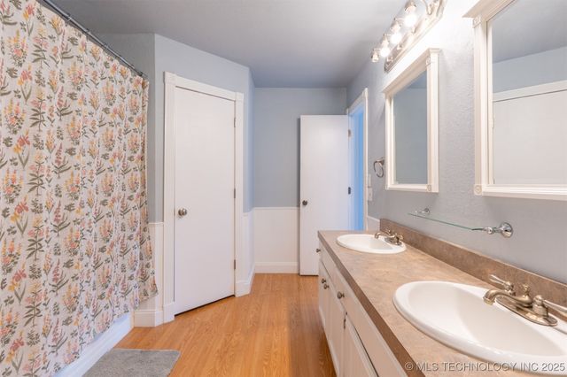 4001 S Narcissus Avenue, Broken Arrow, OK 74011