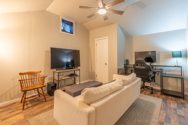 4001 S Narcissus Avenue, Broken Arrow, OK 74011