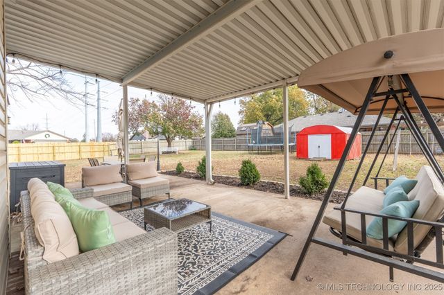 4001 S Narcissus Avenue, Broken Arrow, OK 74011