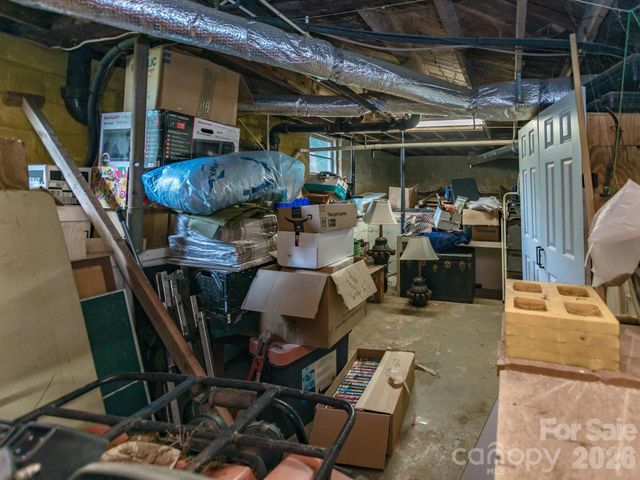 2111 Emmanuel Church Road, Conover, NC 28613