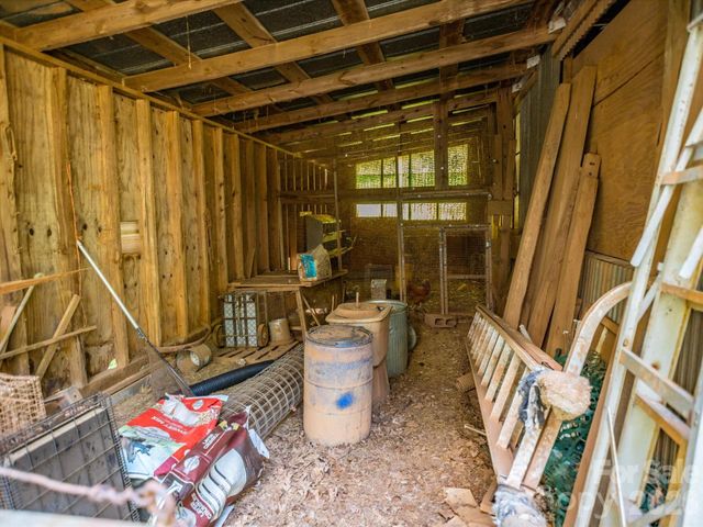 2111 Emmanuel Church Road, Conover, NC 28613