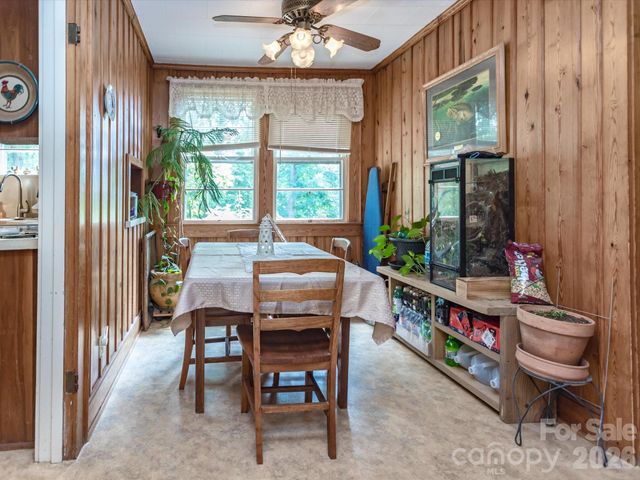 2111 Emmanuel Church Road, Conover, NC 28613