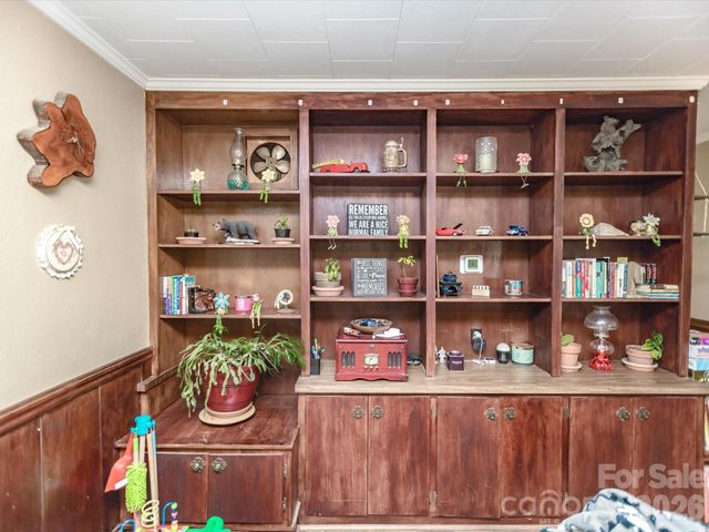 2111 Emmanuel Church Road, Conover, NC 28613