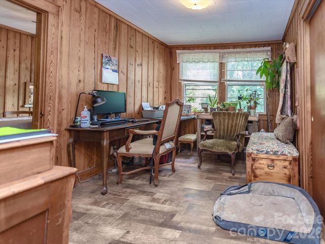 2111 Emmanuel Church Road, Conover, NC 28613