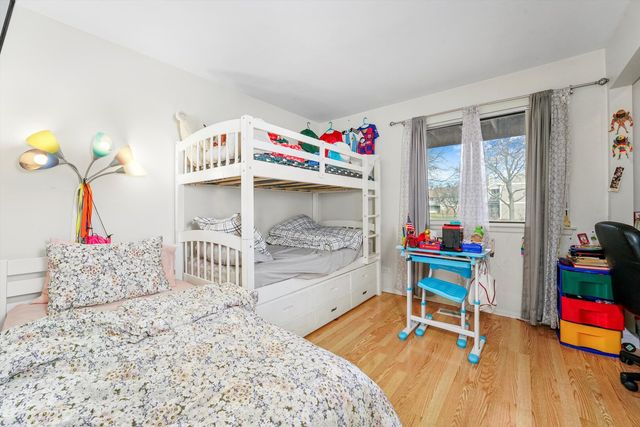 608 Hanover Court Z1, Schaumburg, IL 60194