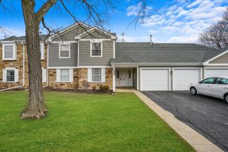 608 Hanover Court Z1, Schaumburg, IL 60194