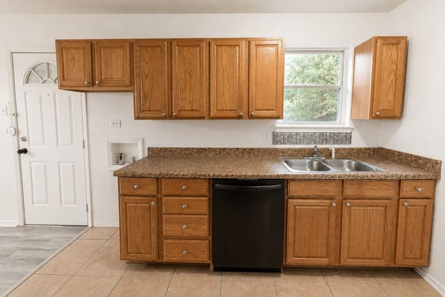 4805 Mistletoe Way, Mesquite, TX 75150