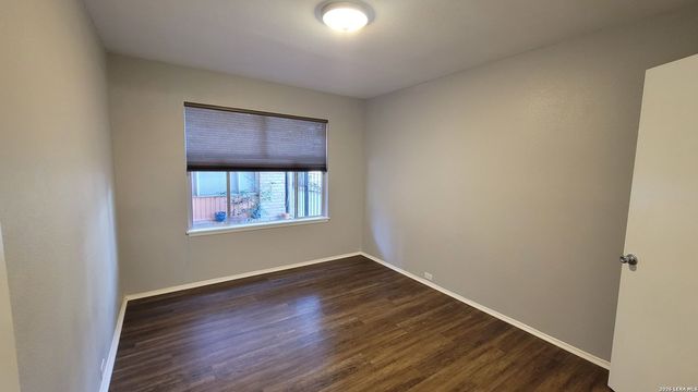 133 Parland Pl Apt 3, San Antonio, TX 78209
