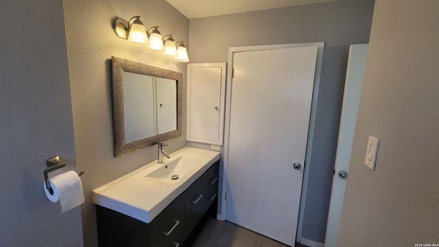 133 Parland Pl Apt 3, San Antonio, TX 78209