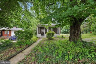 525 WINTERS LN, Baltimore, MD 21228