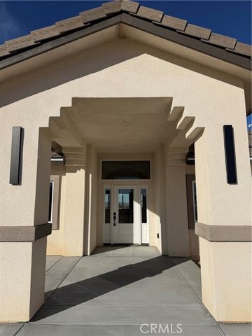 6610 Rancho Road, Phelan, CA 92371