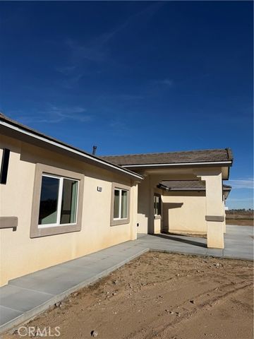 6610 Rancho Road, Phelan, CA 92371