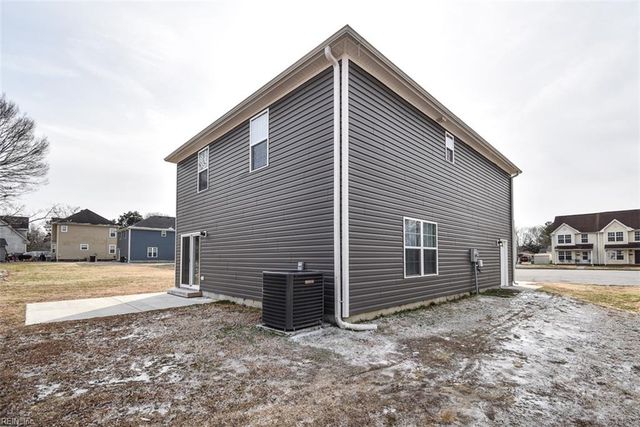 132 Langston CT, Franklin, VA 23851