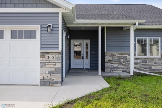 305 Prairie Drive N, Hankinson, ND 58041