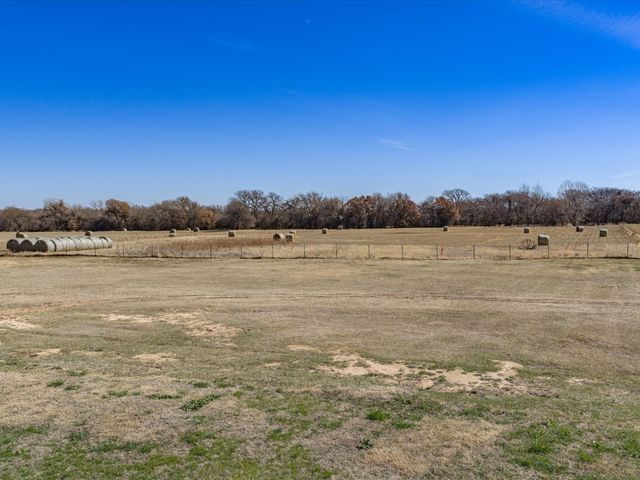 19901 S Highway 281, Lipan, TX 76462