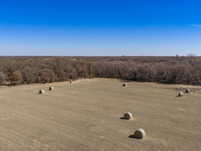 19901 S Highway 281, Lipan, TX 76462
