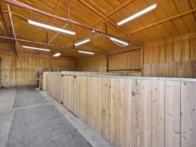 19901 S Highway 281, Lipan, TX 76462