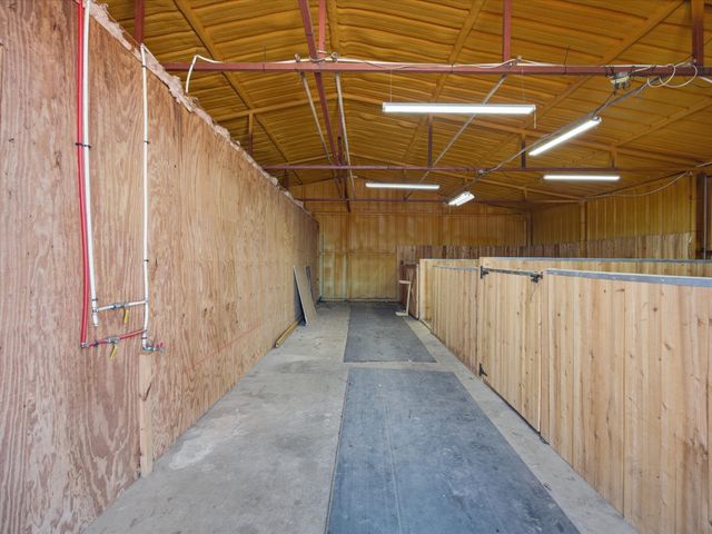 19901 S Highway 281, Lipan, TX 76462