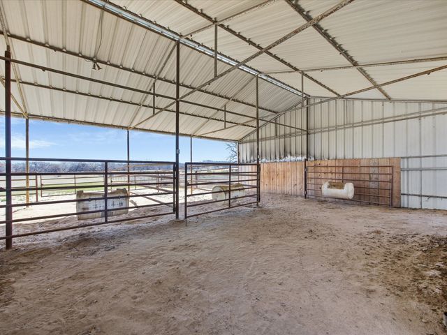 19901 S Highway 281, Lipan, TX 76462