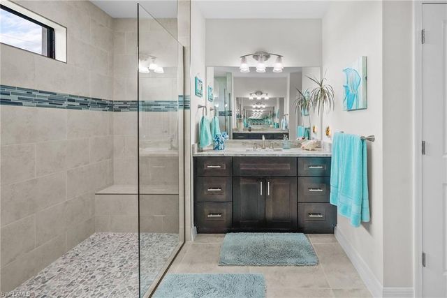 3726 NW 42nd PL, Cape Coral, FL 33993
