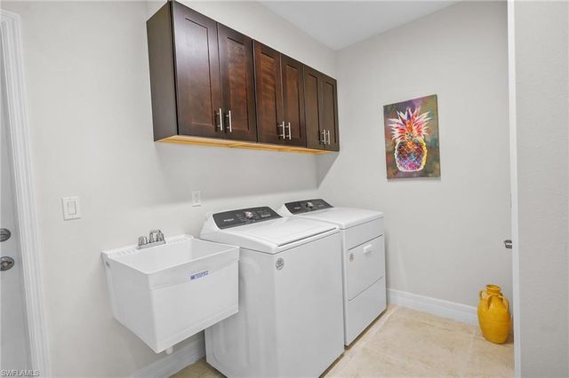 3726 NW 42nd PL, Cape Coral, FL 33993
