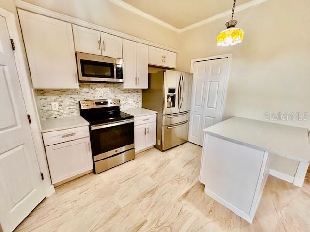 16041 LAGOON DRIVE, Clermont, FL 34711