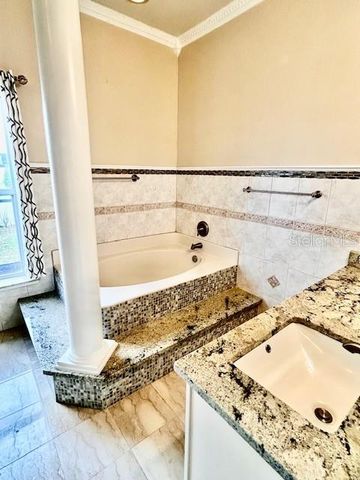 16041 LAGOON DRIVE, Clermont, FL 34711