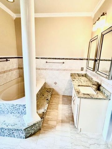 16041 LAGOON DRIVE, Clermont, FL 34711