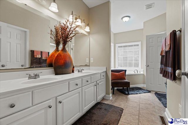 2818 Gray Dr, Darlington, SC 29532