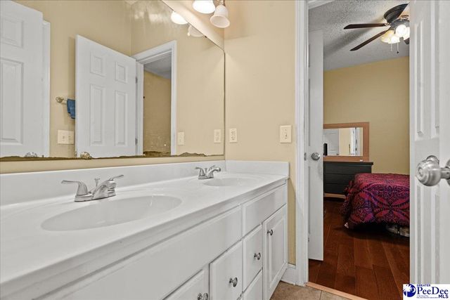 2818 Gray Dr, Darlington, SC 29532