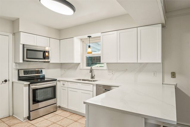 1506 Springbrook Street, Corinth, TX 76210